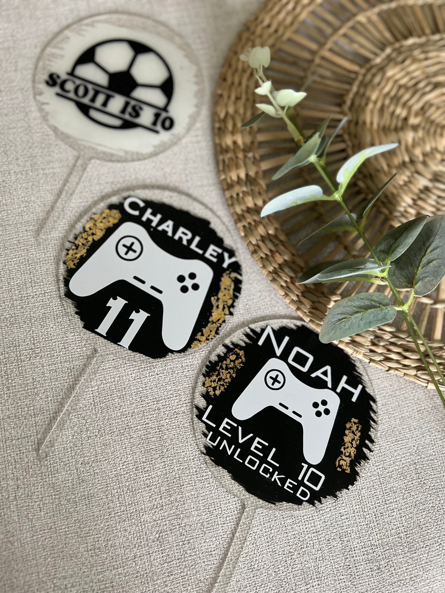 Design your own cake topper - personalised