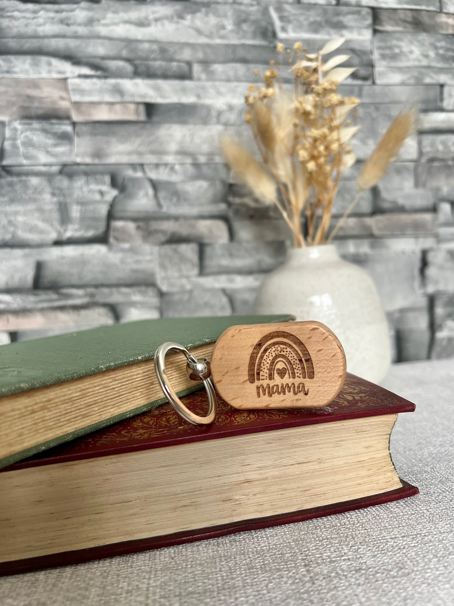 Mama engraved keyring