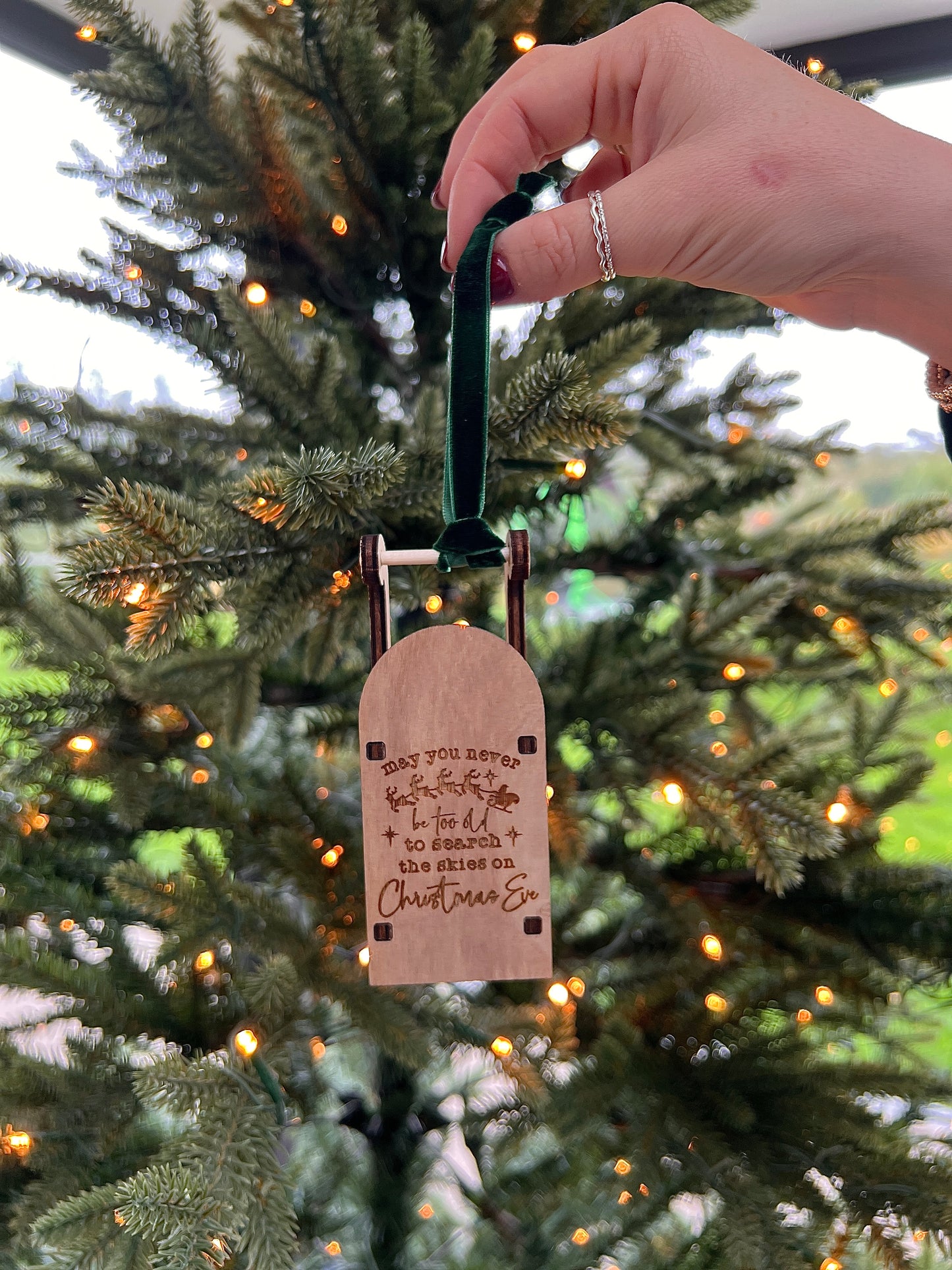 Search the skies memories engraved wooden sleigh tree decoration