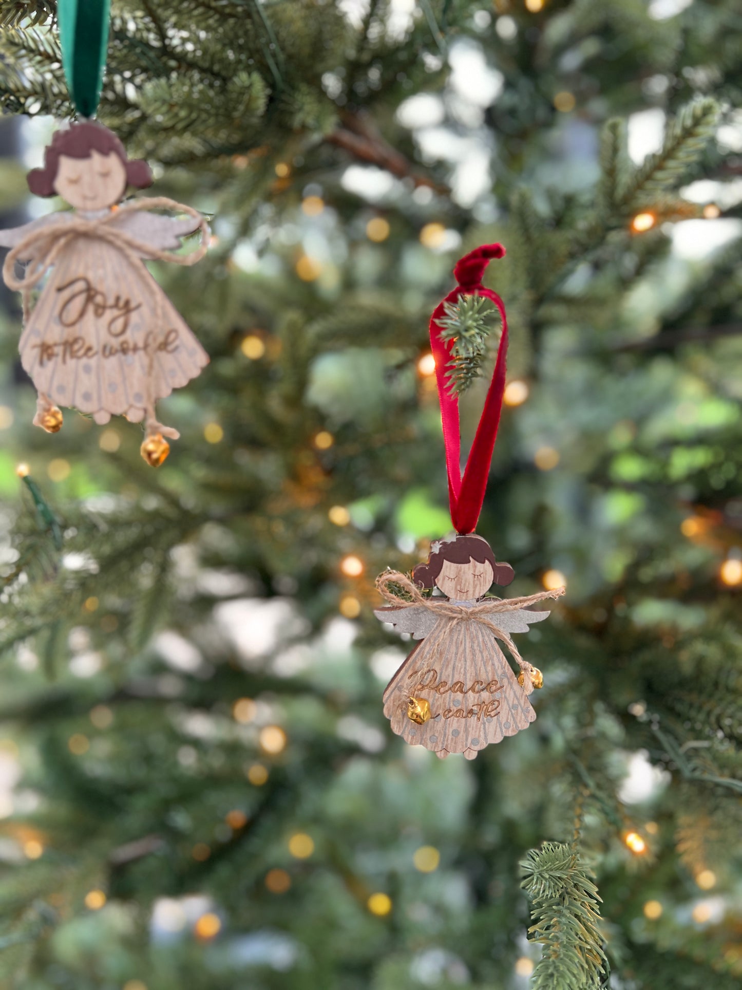 Peace on Earth angel tree decoration