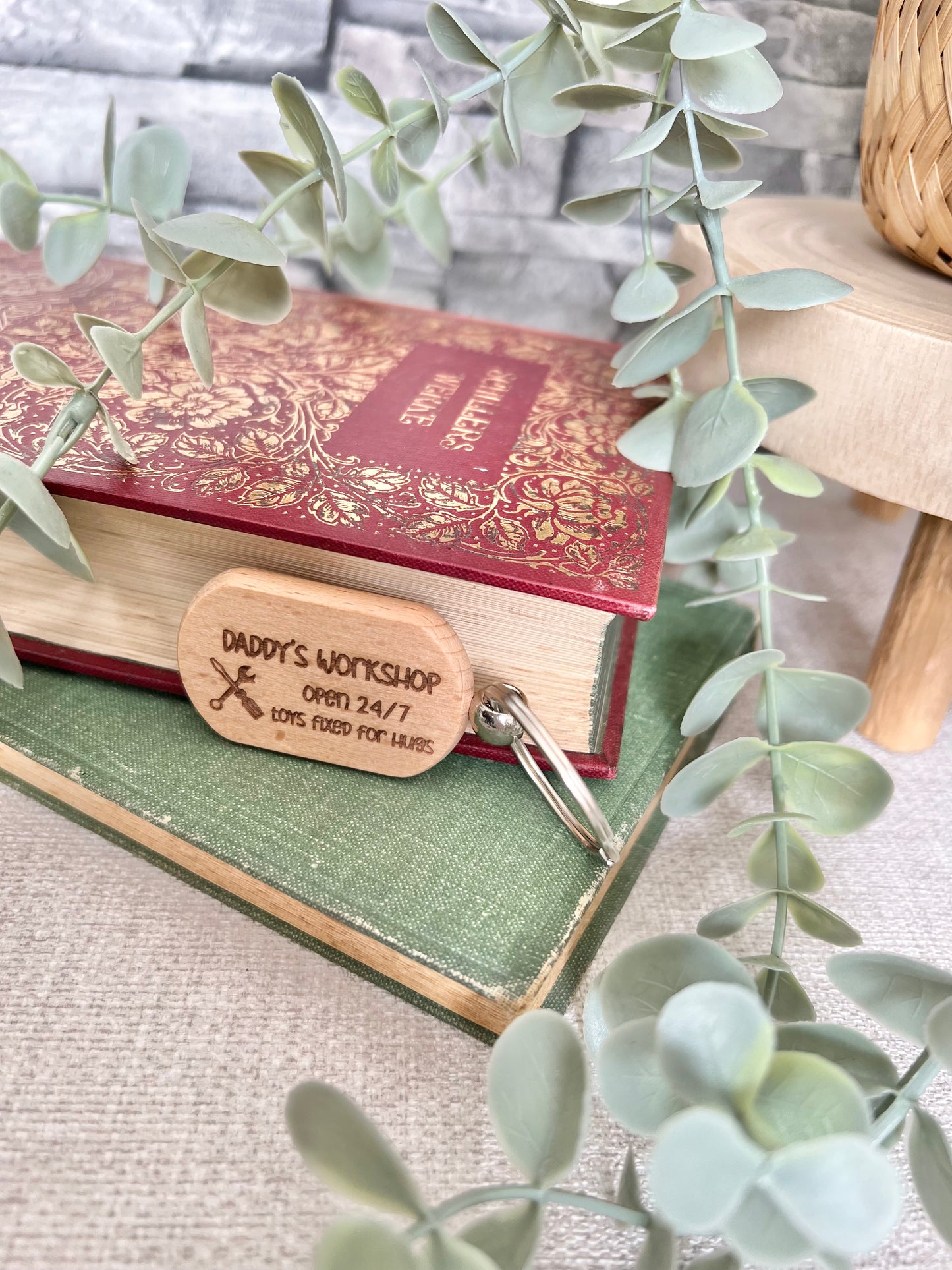 Daddy's workshop engraved wooden keyring
