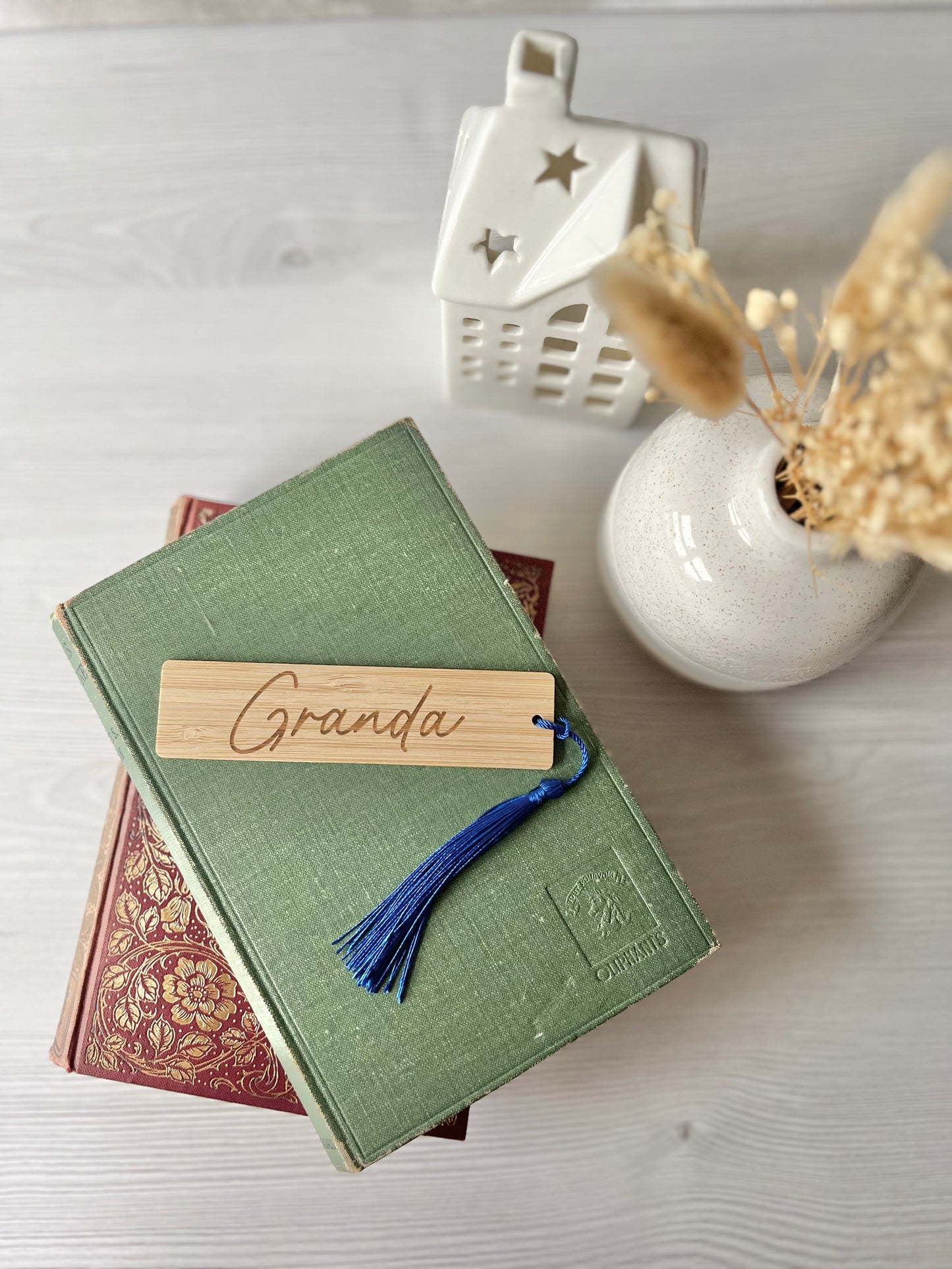 Granda engraved wooden bookmark