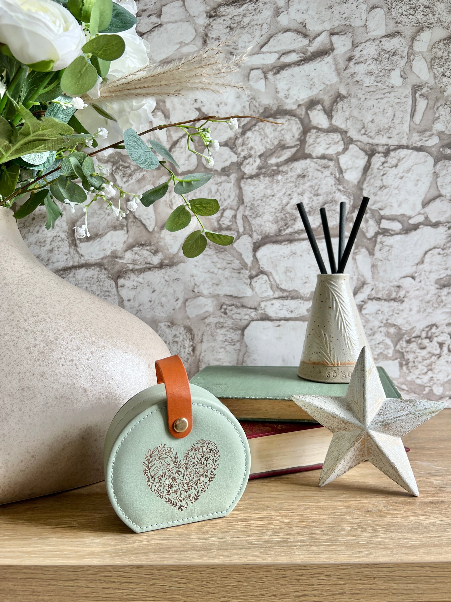 Floral heart jewellery box