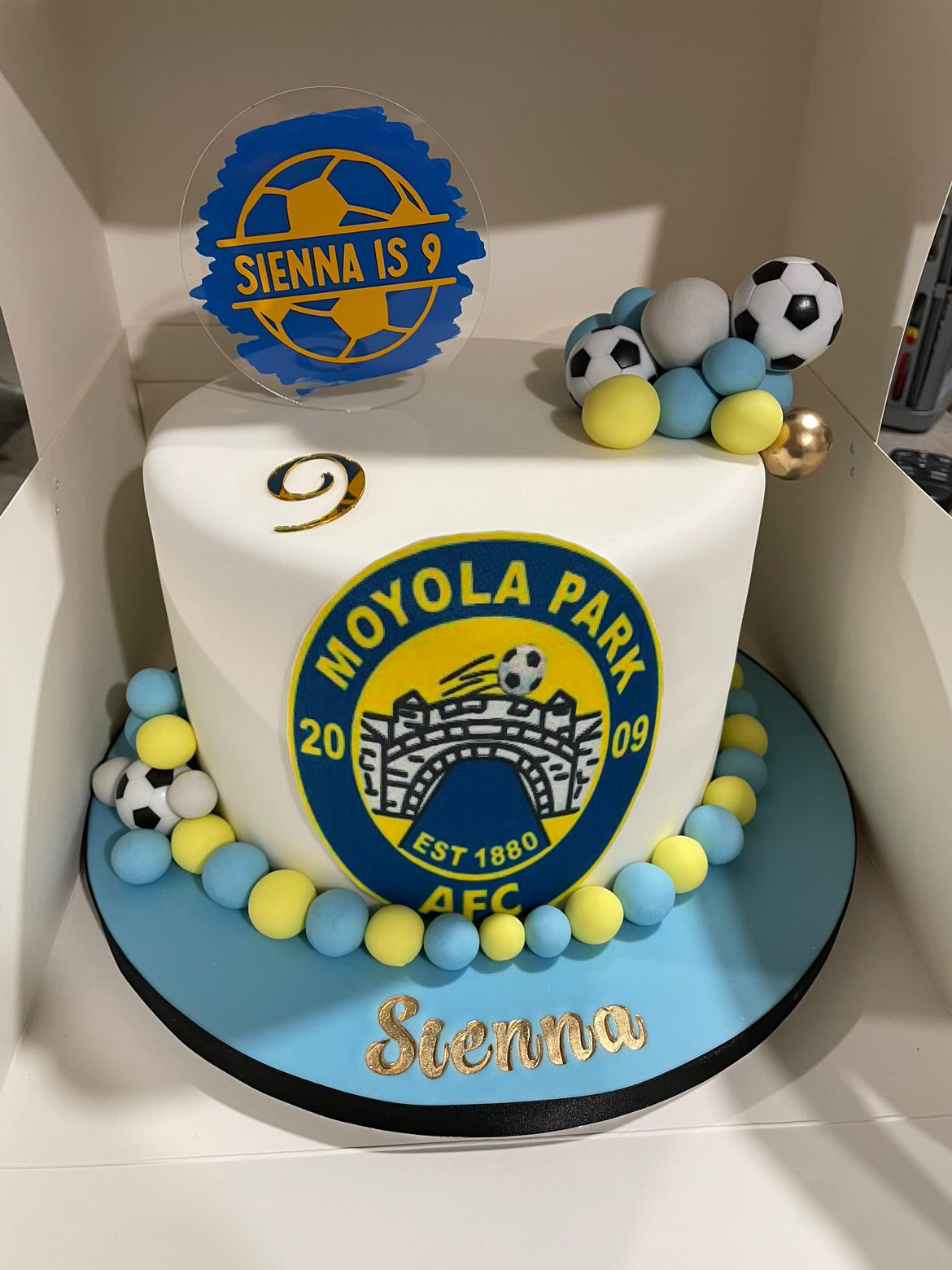 Design your own cake topper - personalised