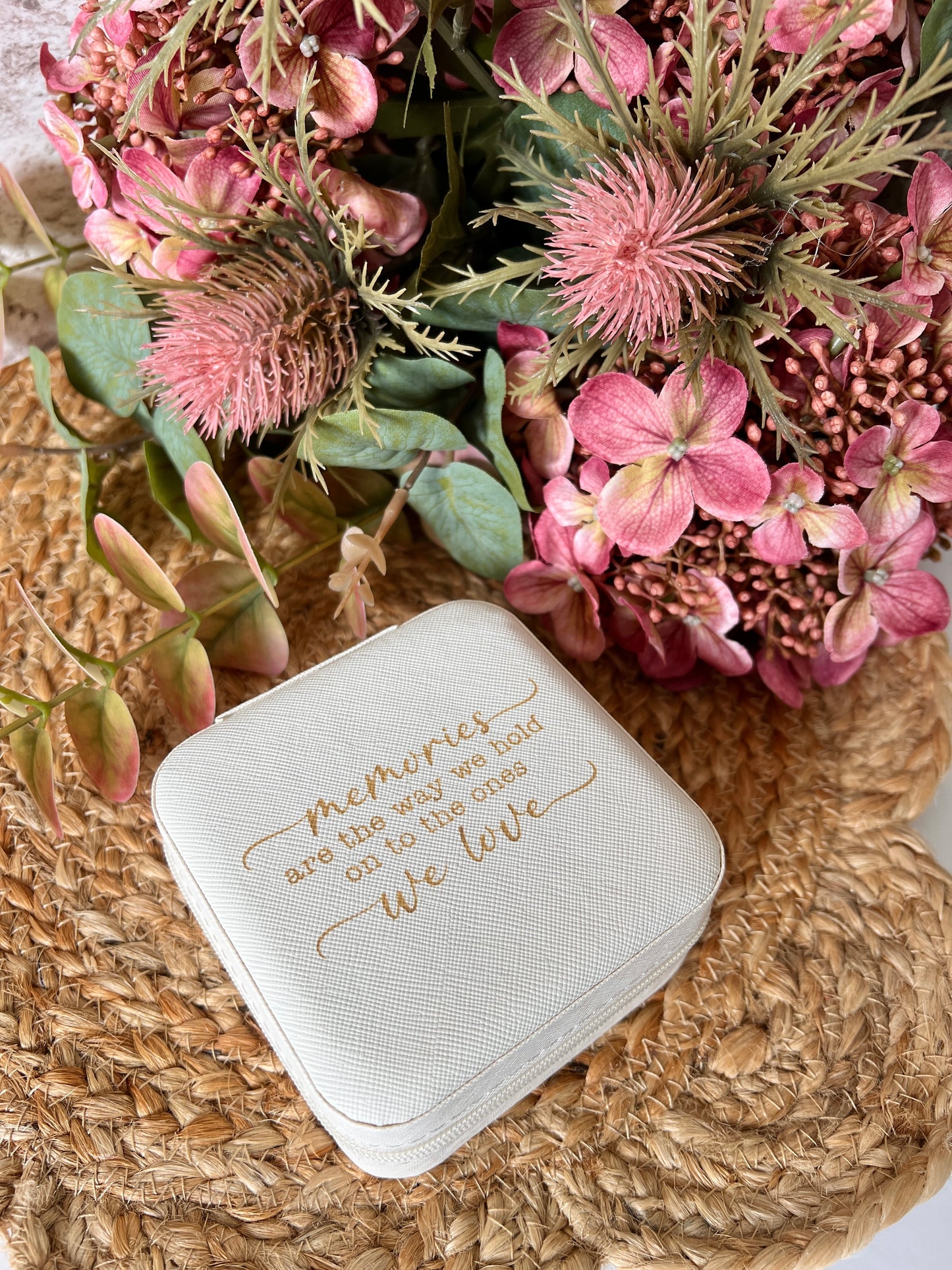 Memories jewellery box (off-white)