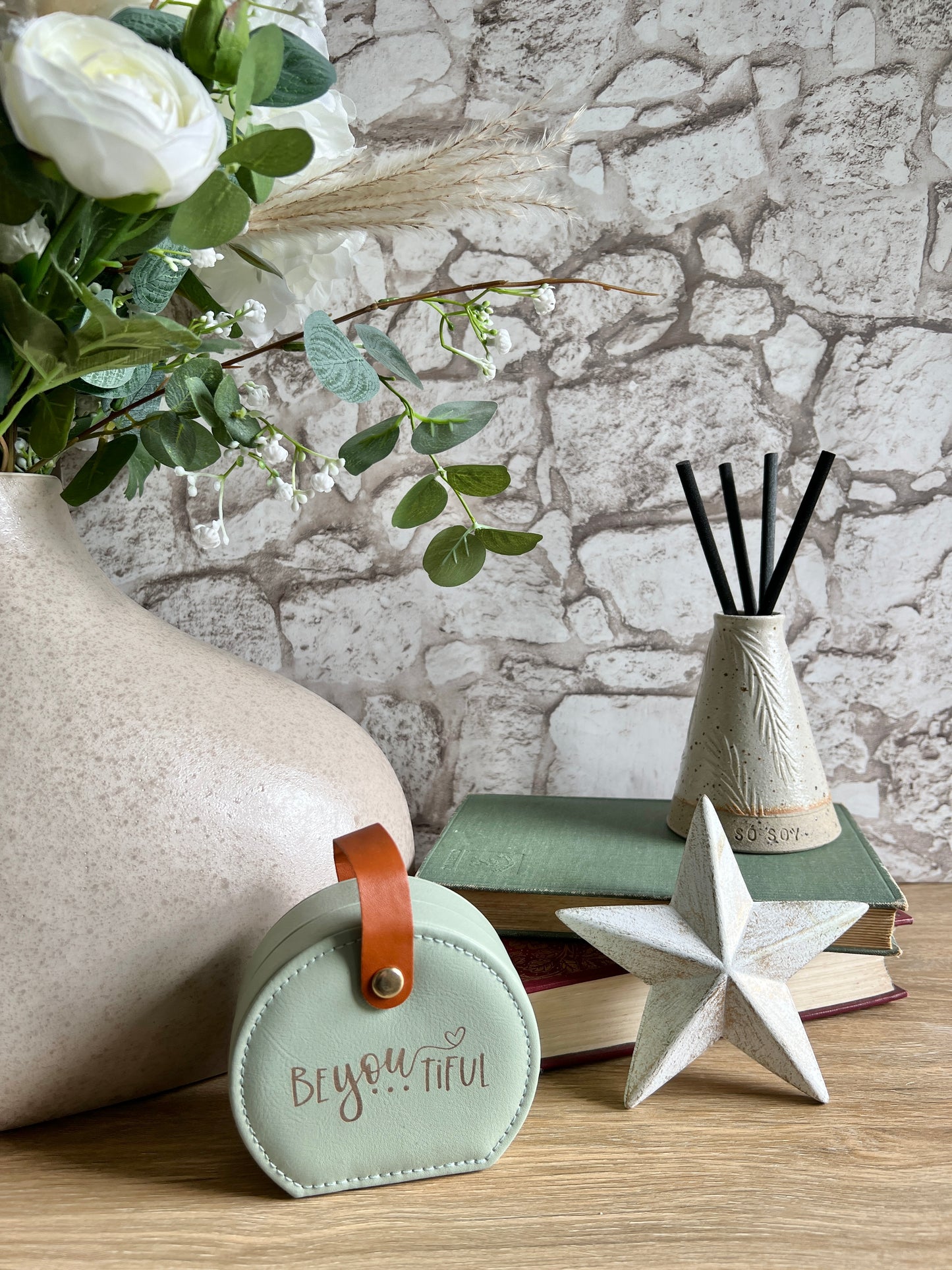 Be-you-tiful jewellery box