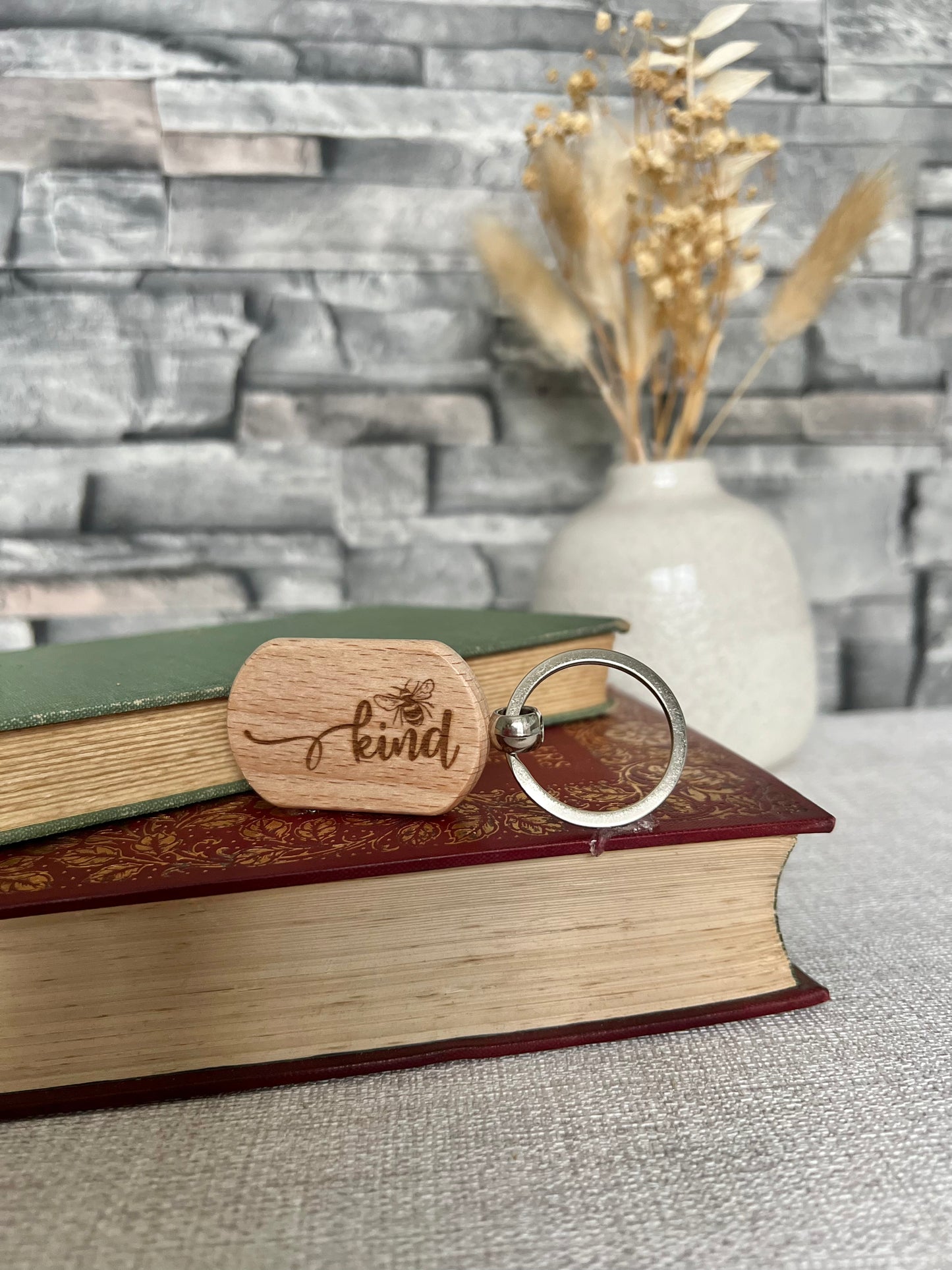 Bee kind engraved keyring