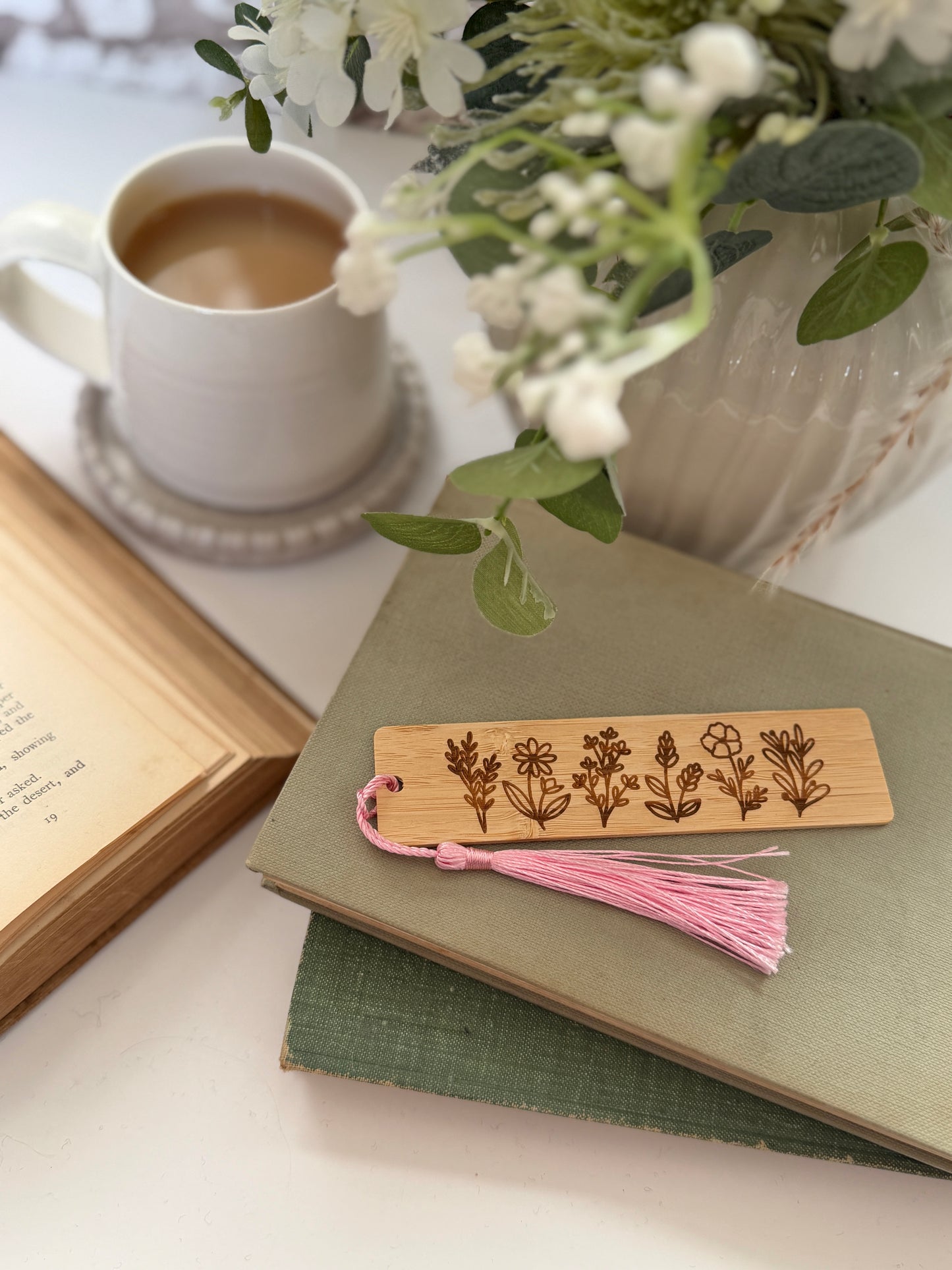 Wildflowers wooden engraved bookmark