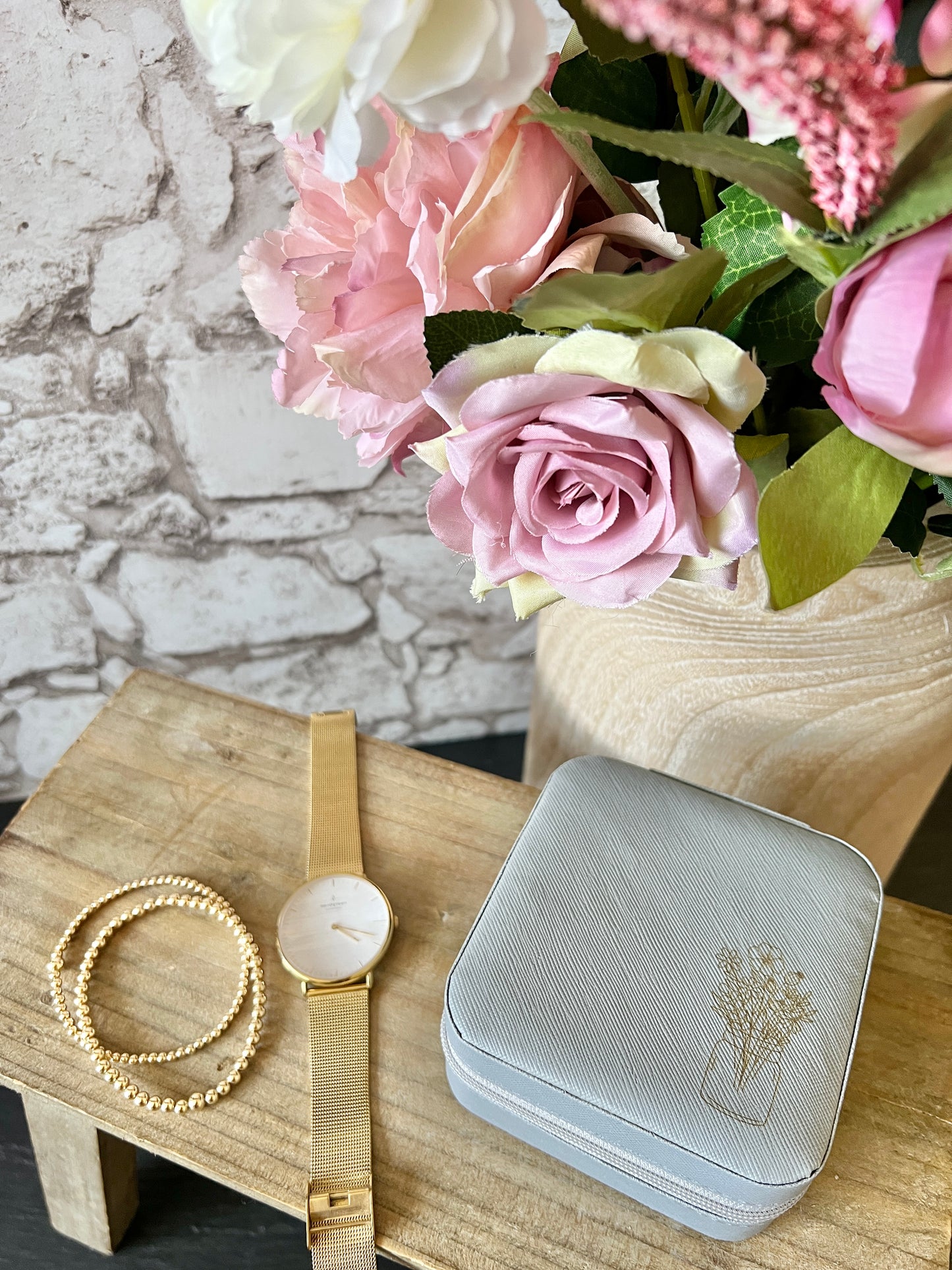 Flower posy jewellery box (grey)