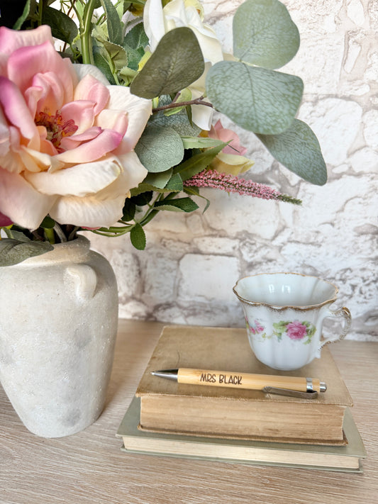 Personalised engraved pen