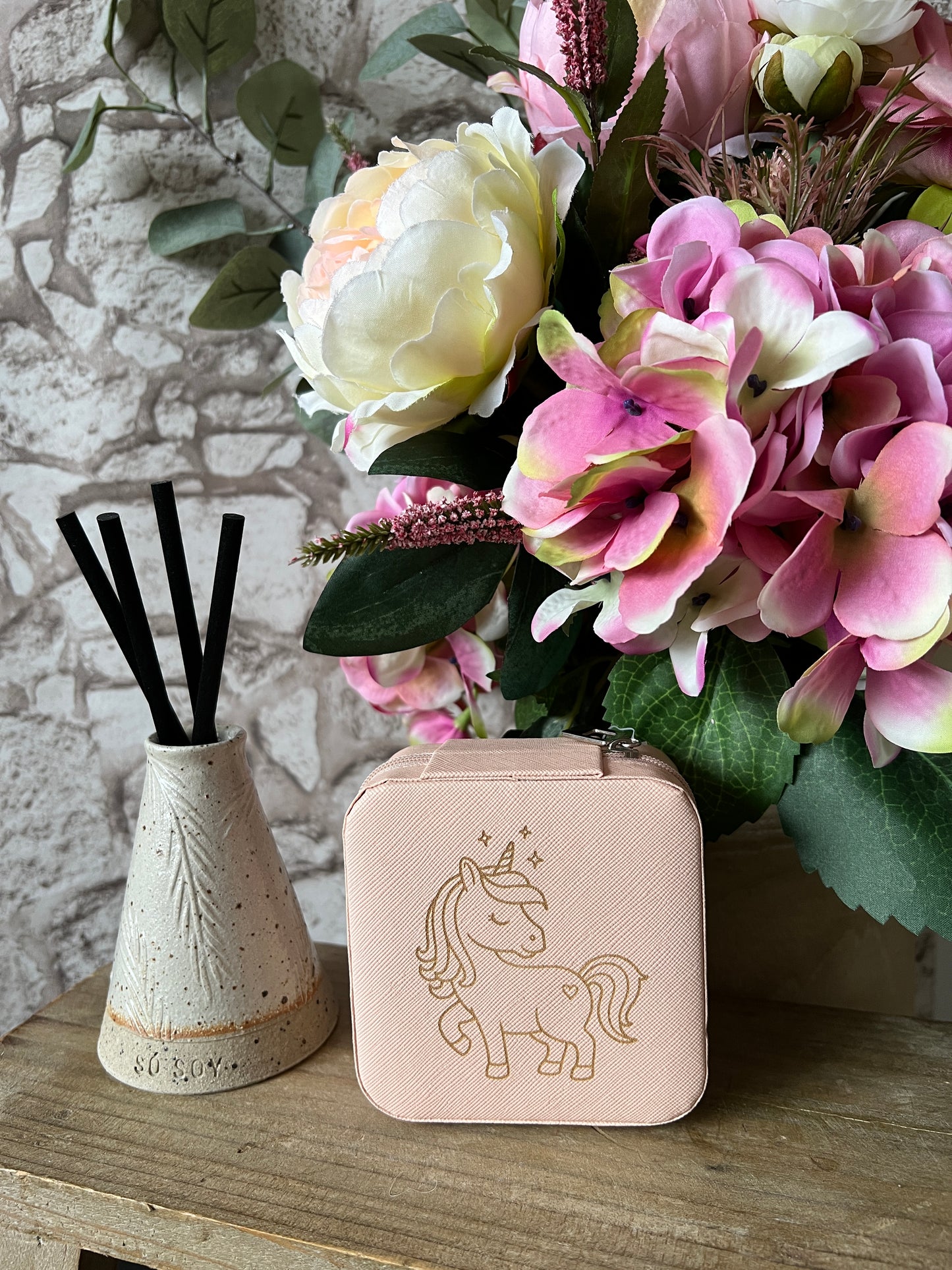 Unicorn jewellery box (pink)