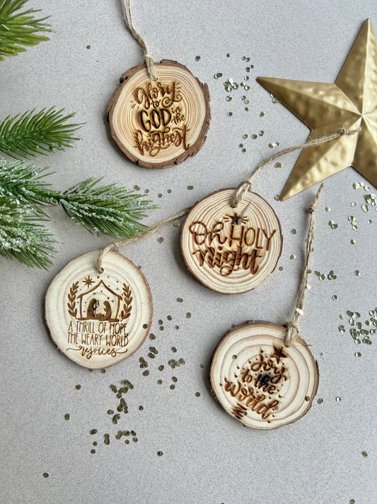 Engraved diffuser tree decorations set - CAROLS