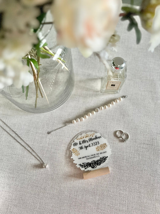 Personalised wedding keepsake acrylic plaque